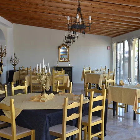Porto Azzurro Hotel 3*