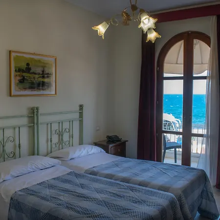 Porto Azzurro Ξενοδοχείο Giardini Naxos