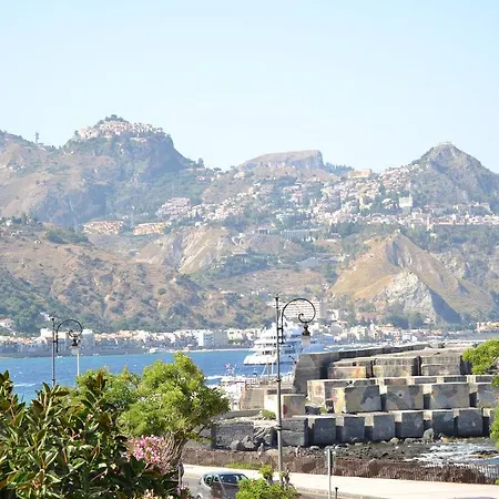 Hotell Porto Azzurro Giardini Naxos