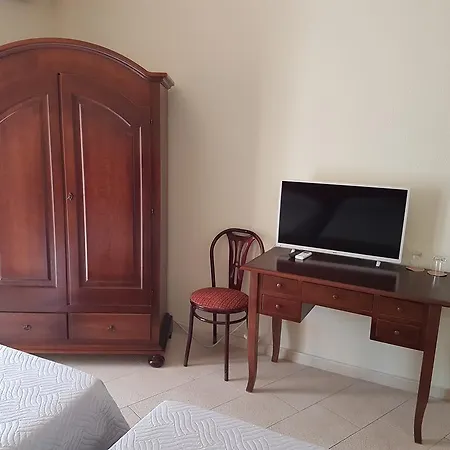 Porto Azzurro Hotell