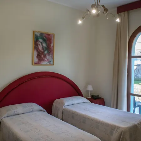 Porto Azzurro Giardini-Naxos